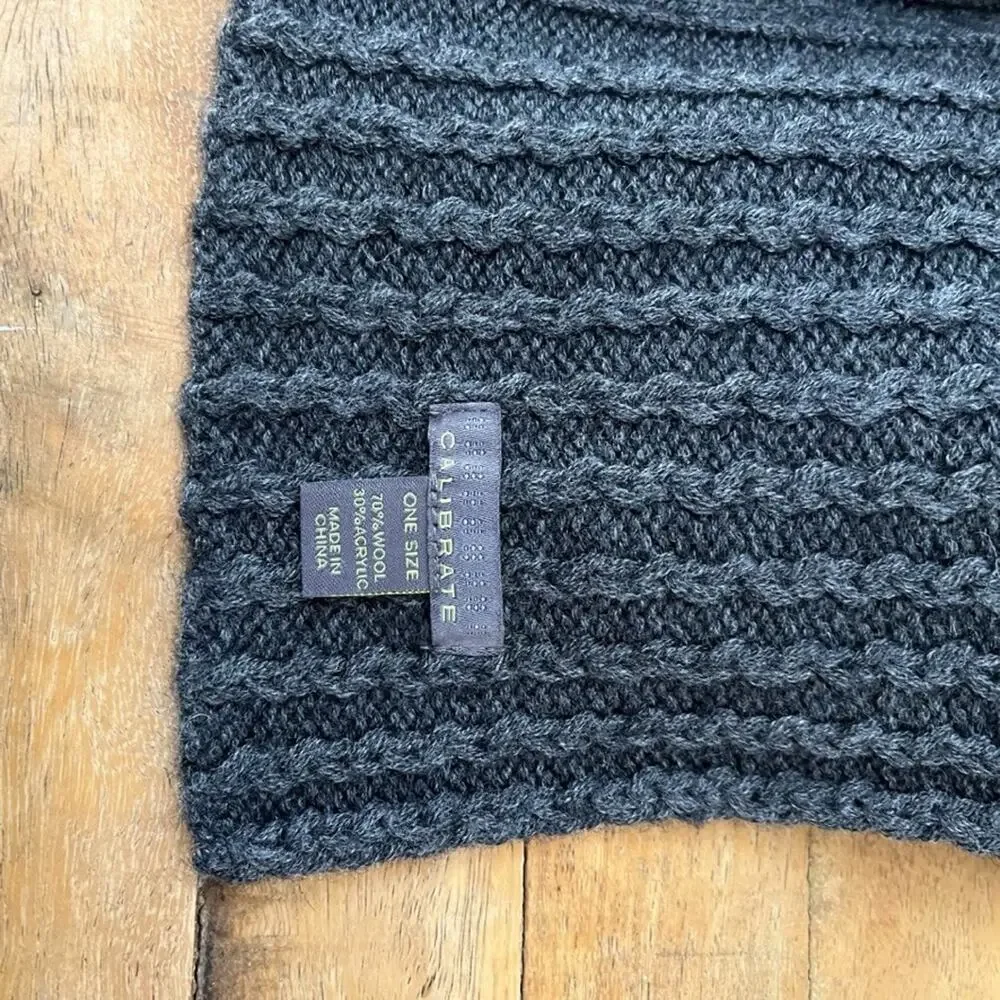 Calibrate One Size Gray Knitted Scarf Wool Blend